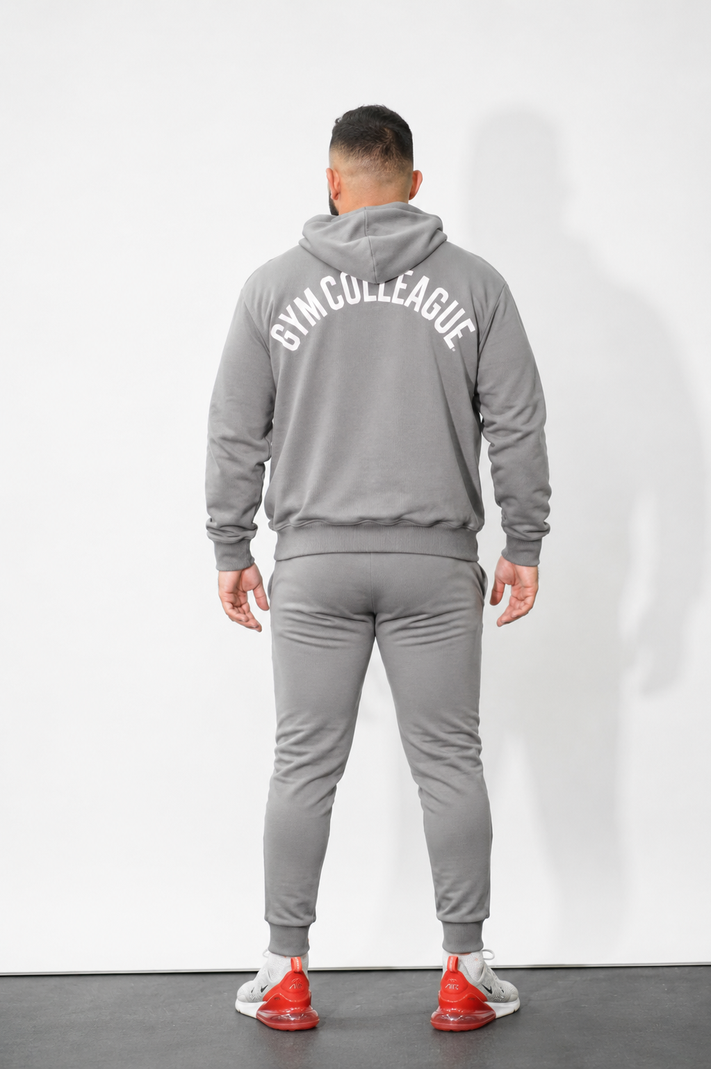 GC SIGNATURE TRACKSUIT-IN STONE GREY